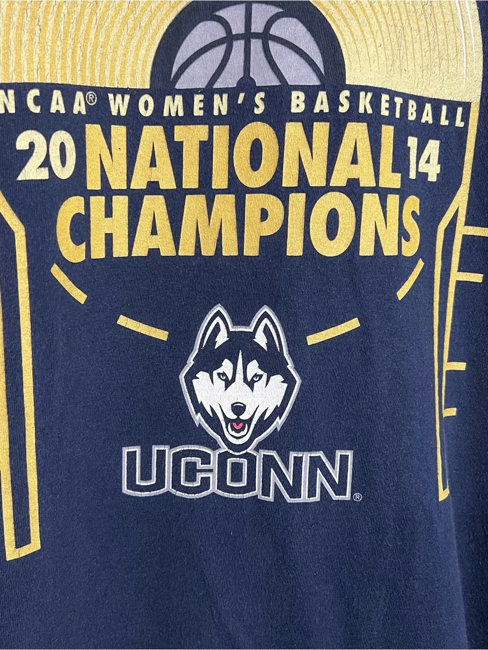 Nike UConn Huskies 2014 Nationals Champions Blue Short Sleeve T-Shirt Mens XXL